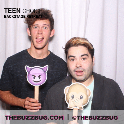a celebrity GIF at The Teen Choice Awards 2015 taken by a GIF Booth